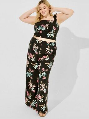 Torrid Black Floral Wide-Leg Crop Top and Wide Leg Pant Set - Top 3X - Pants 1X